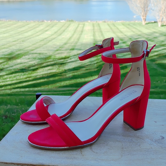 Kenneth Cole Reaction "Lolita" Ankle-Strap Heeled Sandals (size 11M) - Picture 10 of 10